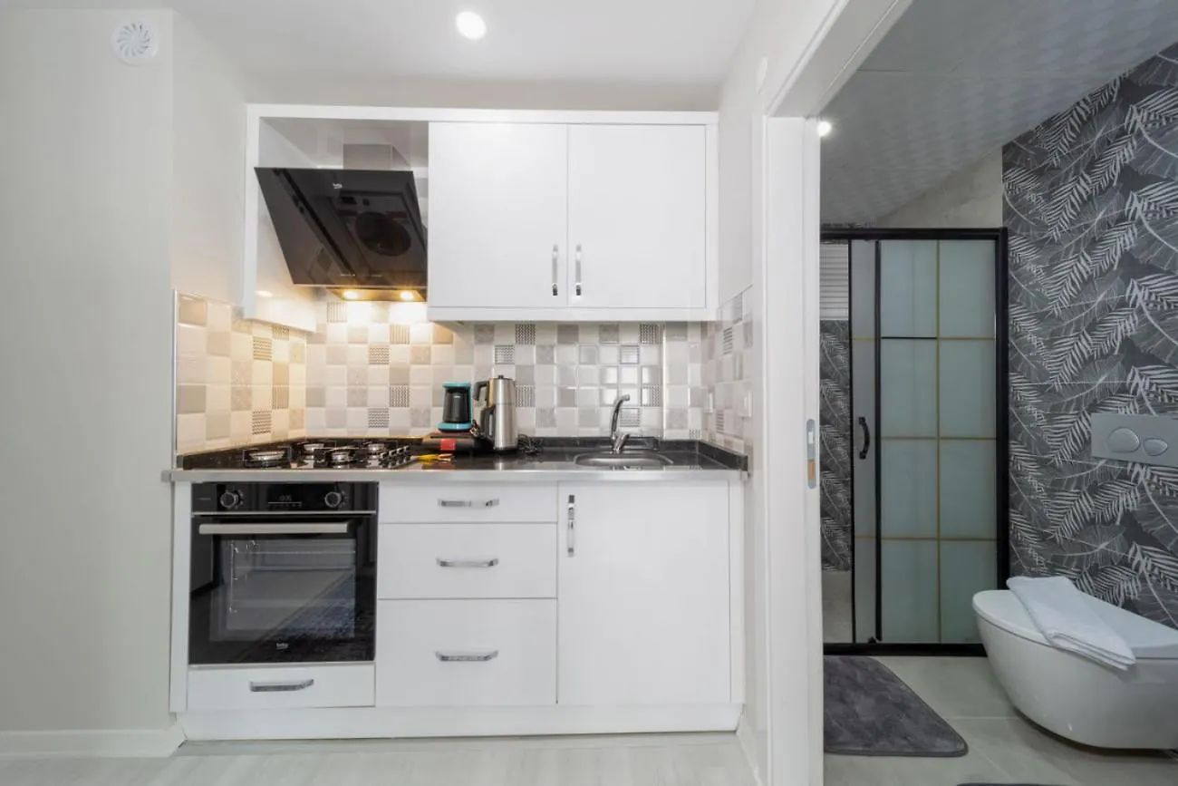 Lovely Apartment With Central Location Walking Distance To Beach In Muratpasa, Antalya